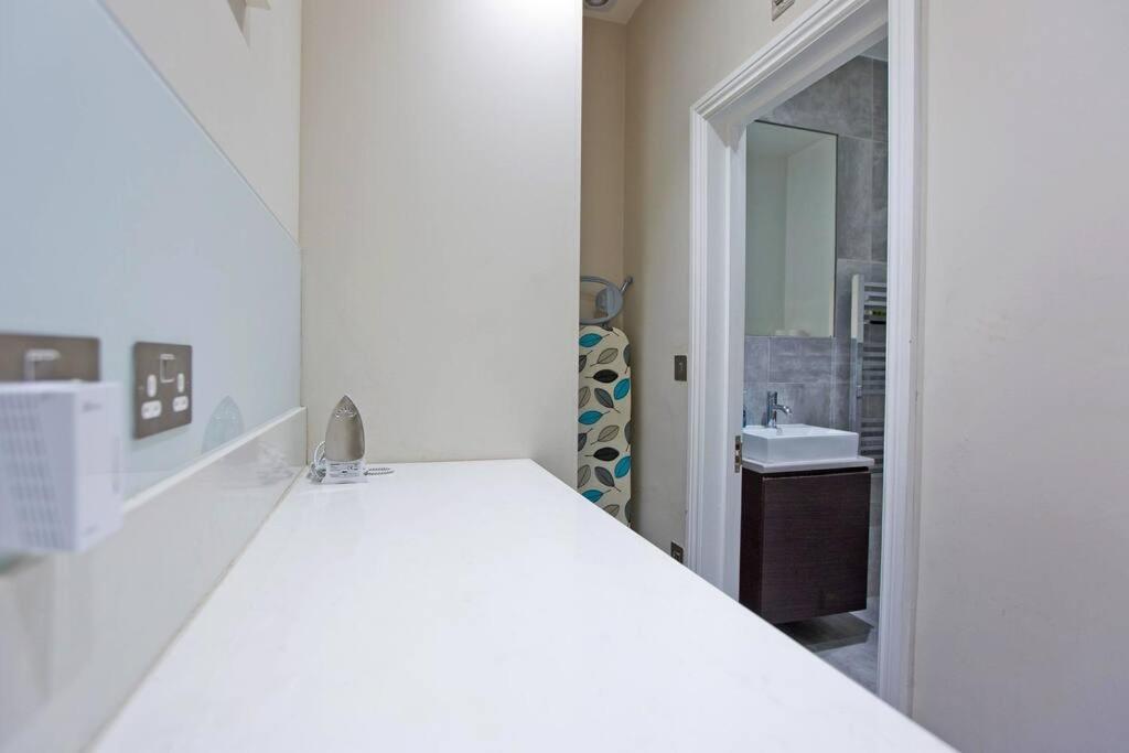 F1 Outstanding 1 Bed Duplex Appartamento *