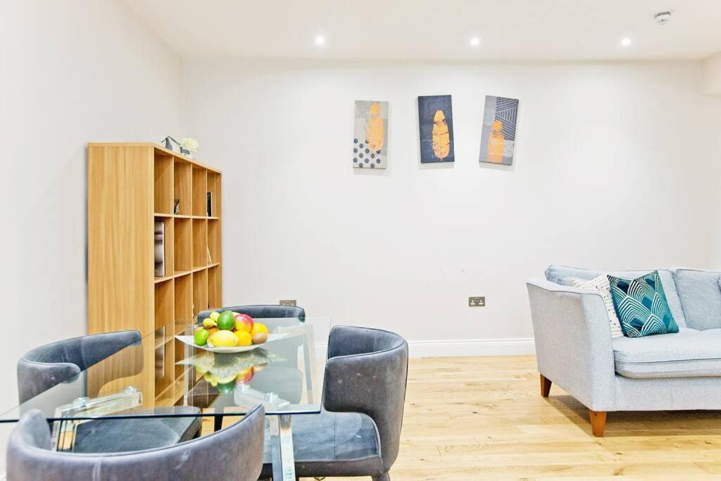 F1 Outstanding 1 Bed Duplex Appartamento Londra