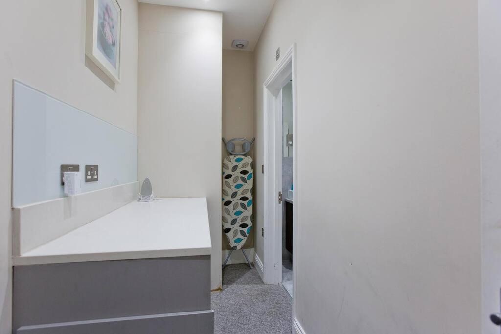 F1 Outstanding 1 Bed Duplex Londra
